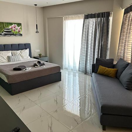 Dafni Luxury Suites アテネ エクステリア 写真
