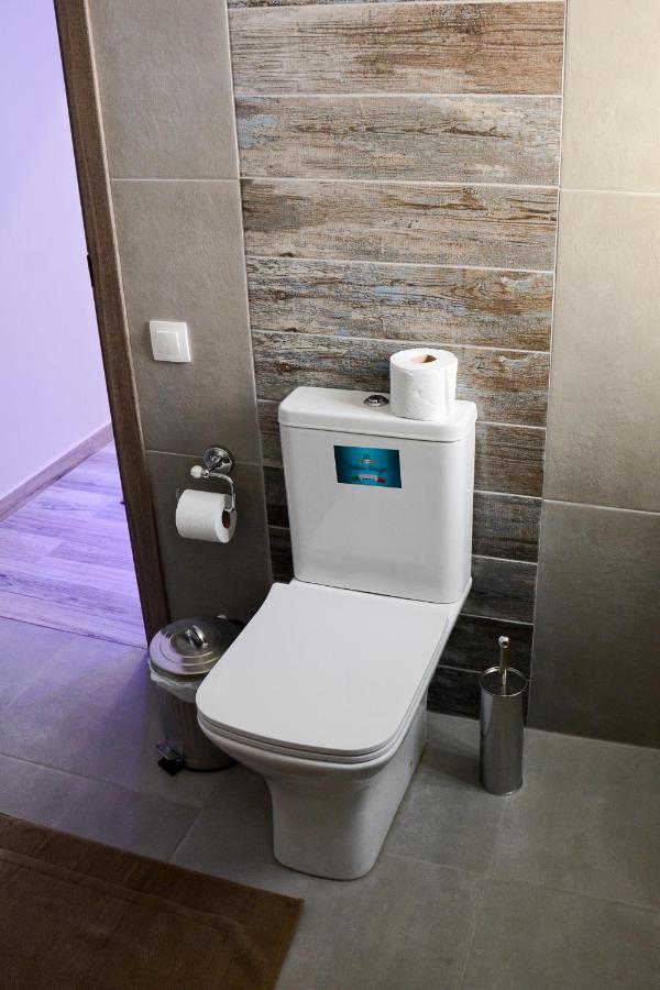 Dafni Luxury Suites アテネ エクステリア 写真