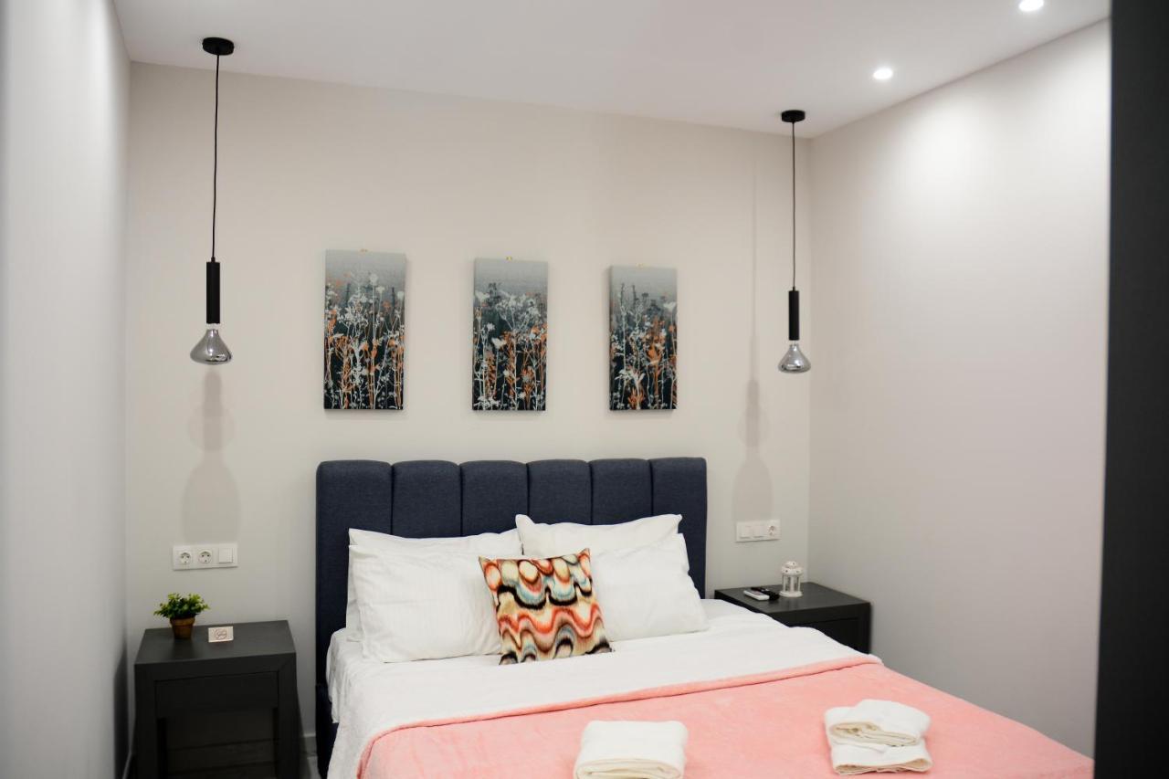Dafni Luxury Suites アテネ エクステリア 写真